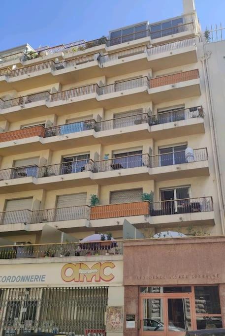 Central Studio Apartment